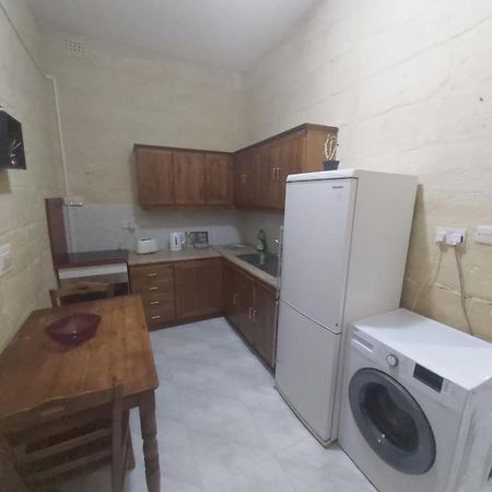 בירגו Three Apartment מראה חיצוני תמונה
